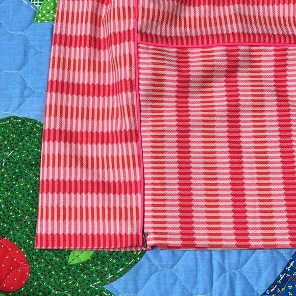 Per Se Pencil Sitges Skirt in Pink Geometric Stripe Print Size 2 - Picture 8 of 9